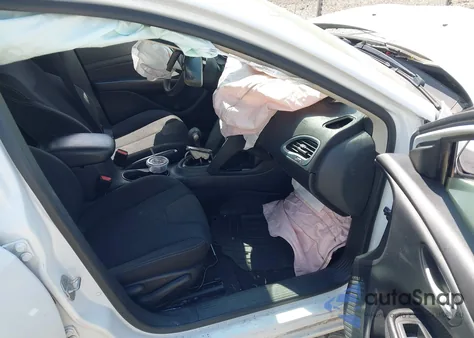 2015 Dodge Dart Sxt из США, поврежденный, VIN 1C3CDFBB9FD351076